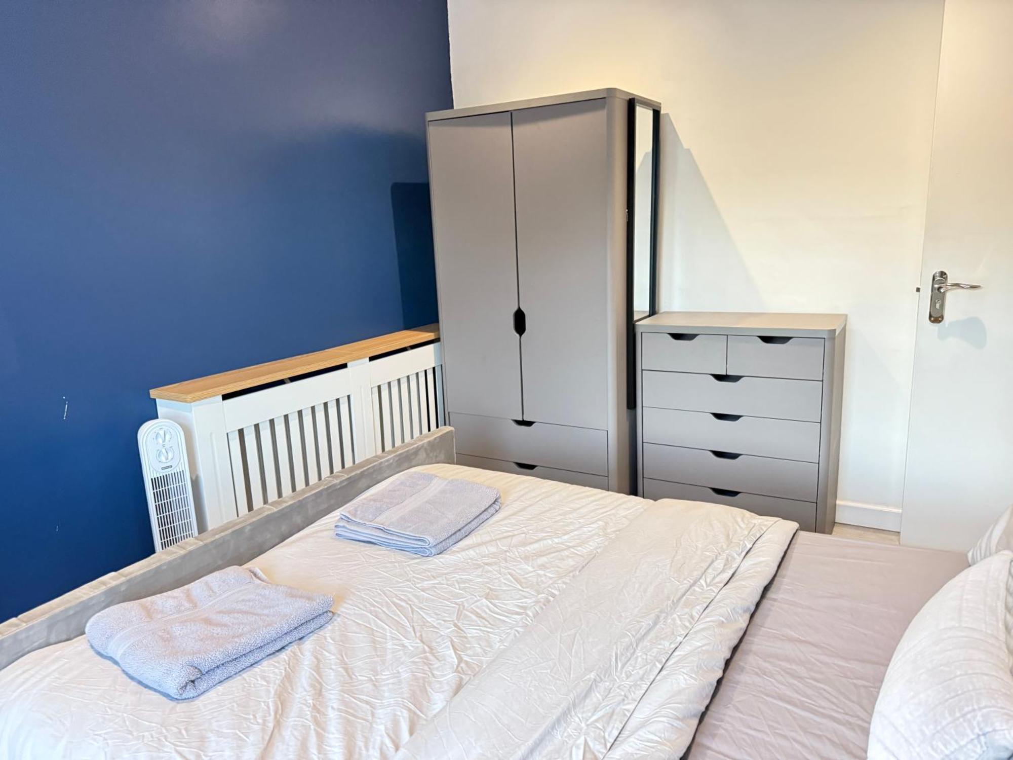 5 Bed Town House Within City Centre And Sleeps Up To 11 With Sky And Netflix Birmingham Buitenkant foto